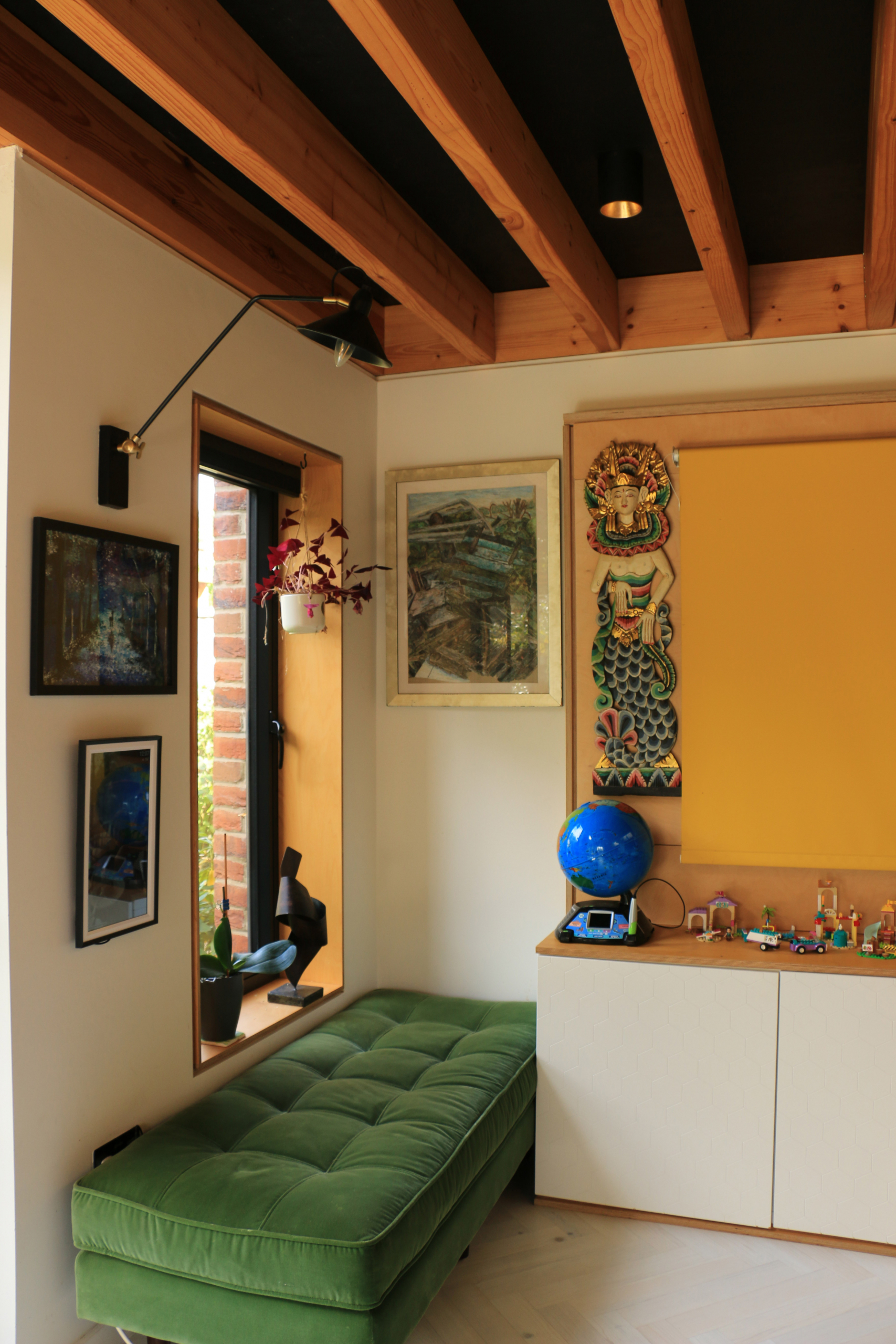 IMG_5687 copy interior of extension with feature finishes